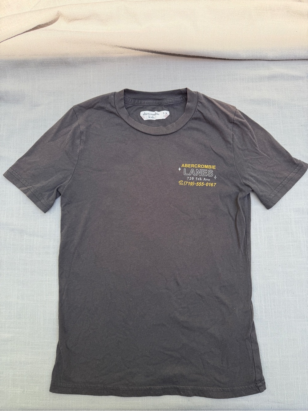Bowling Lanes New York Graphic T-Shirt Kids Boys Abercrombie Sz 7/8 Dark Gray